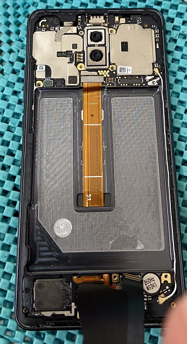 スマホスピタル博多駅前店 HUAWEI mate10Pro バッテリー交換