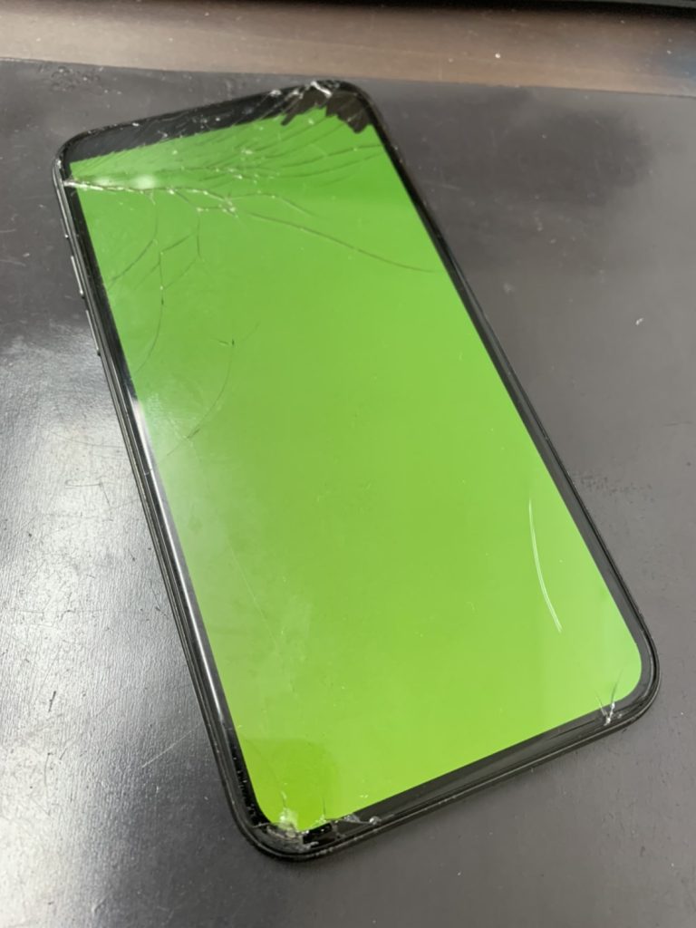iPhoneX 画面 修理前
