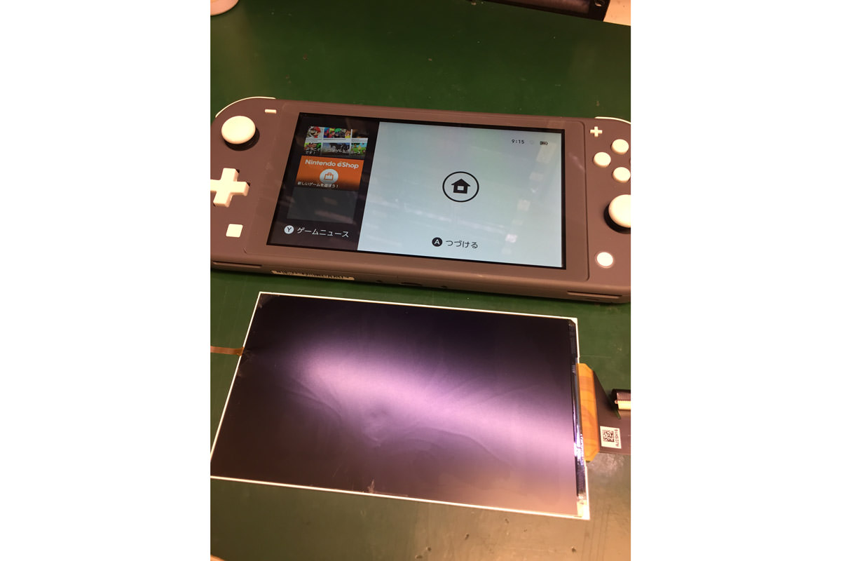 スイッチライトの修理中のイメージ写真
