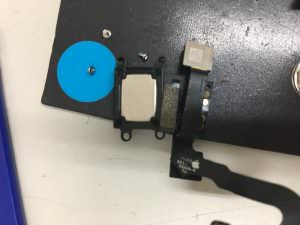 iPhone 7　画面交換　スマホスピタル博多駅前店