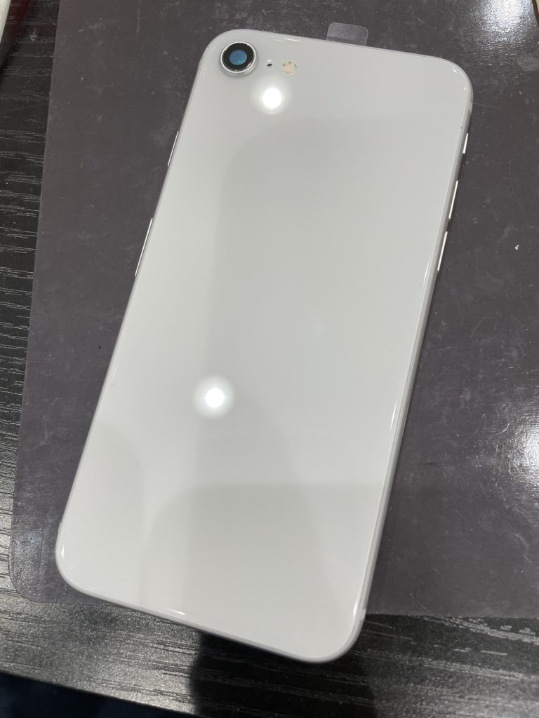 iPhone8 背面 修理