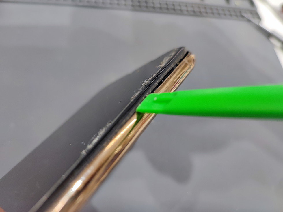 iPhoneXの画面修理手順②