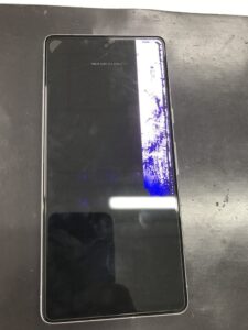 画面が暗転・液晶不良を起こしたAndroidスマホ