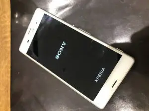 SONYのロゴから先に進まないXperia Z3