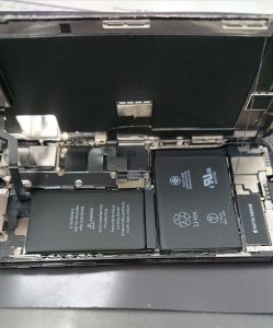 iPhoneX有機Elパネル修理
