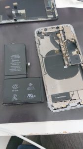 X充電口交換　バッテリー交換