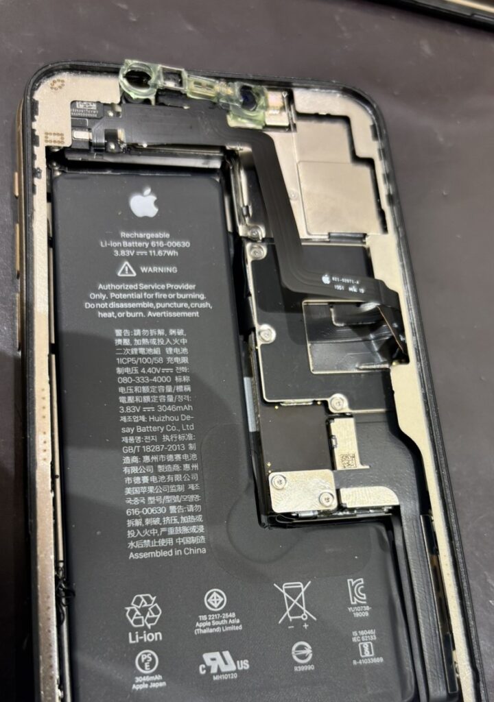 iPhone11　破損