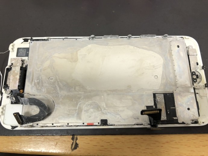 iPhone 7海水没２