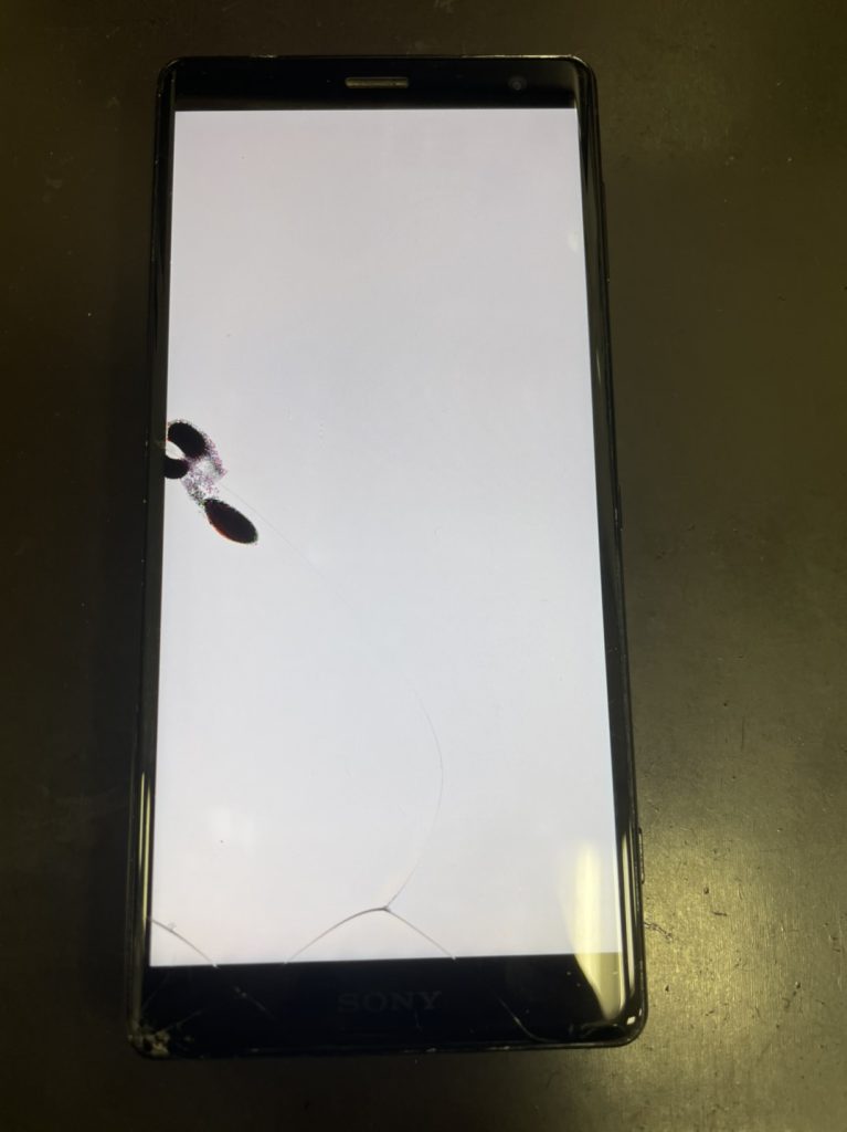 Xperia XZ2　液晶破損