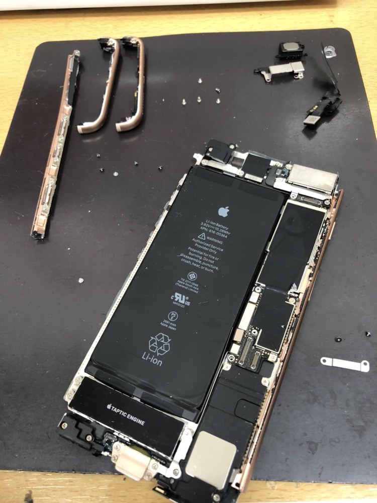 iPhone8　バラバラ　データ　画面修理　3.6　マイビジネス