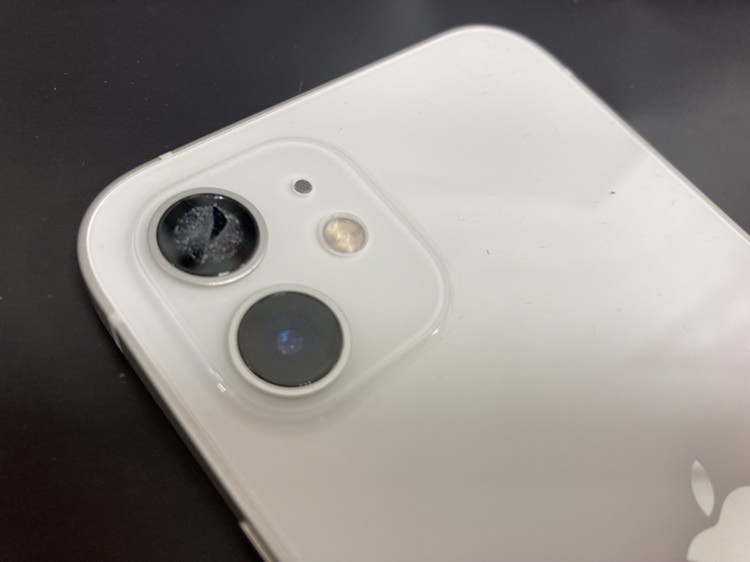 カメラレンズ iPhone12