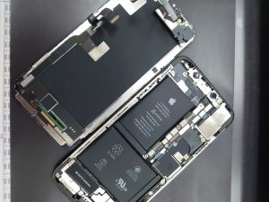 バッテリーはL字