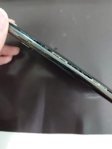 バッテリーの膨張