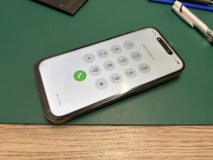 作業完了後：iPhone14 Proの画面交換後に表示が正常に戻った状態