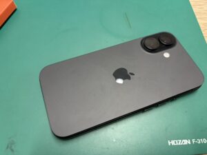 iPhone16の電源が入らなくなった状態(自由が丘・スマホスピタル自由が丘店)