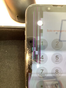 iPhone11の液晶画面交換　