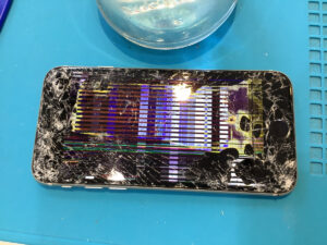 iPhoneSE2 液晶修理