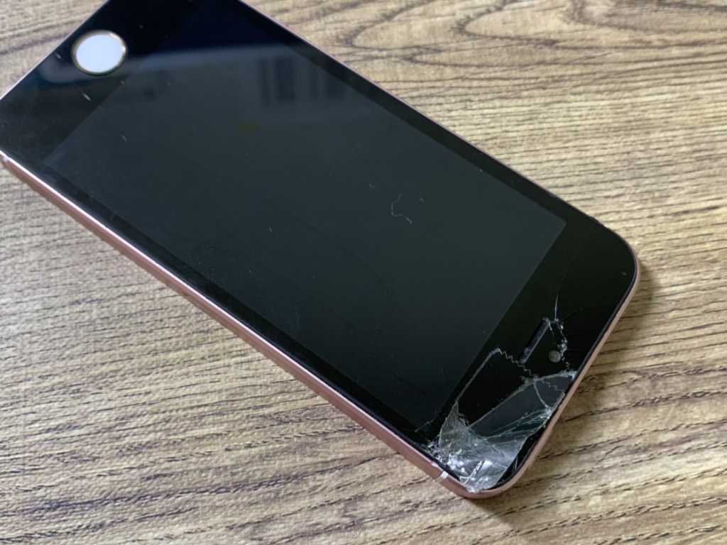 iPhoneSE画面われ