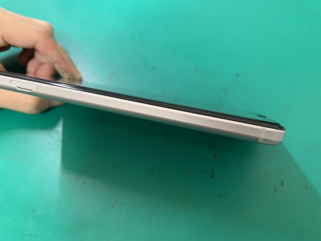 AQUOSsense4lite修理後