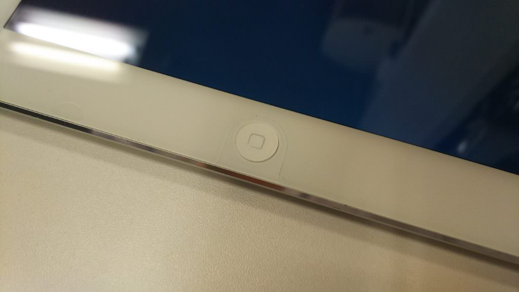 iPadホームボタン修理