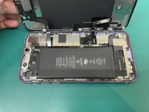 iPhone　電池交換　関内
