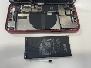 iPhone13miniバッテリー交換　みなとみらい