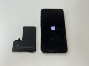 バッテリー交換が完了したiPhone13Pro