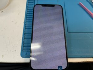 iPhone12promax表示不良