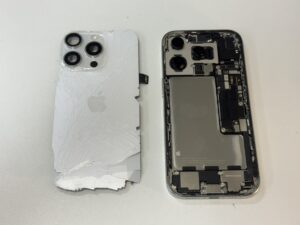 iPhone16Pro 修理中