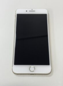 修理後のiPhone7Plus