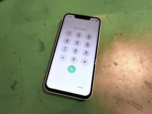 iPhone13mini 修理　関内