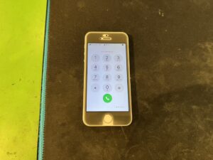 iPhoneSE 交換前　横浜