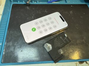 バッテリー交換が完了し駆動時間が復活したiPhone 15 Pro