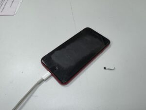修理が完了し決済機能が正常に戻ったiPhone SE3の動作確認