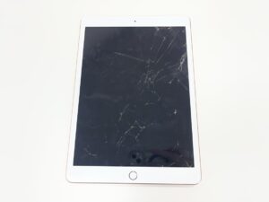 iPad7 ガラス割れ 修理 関内