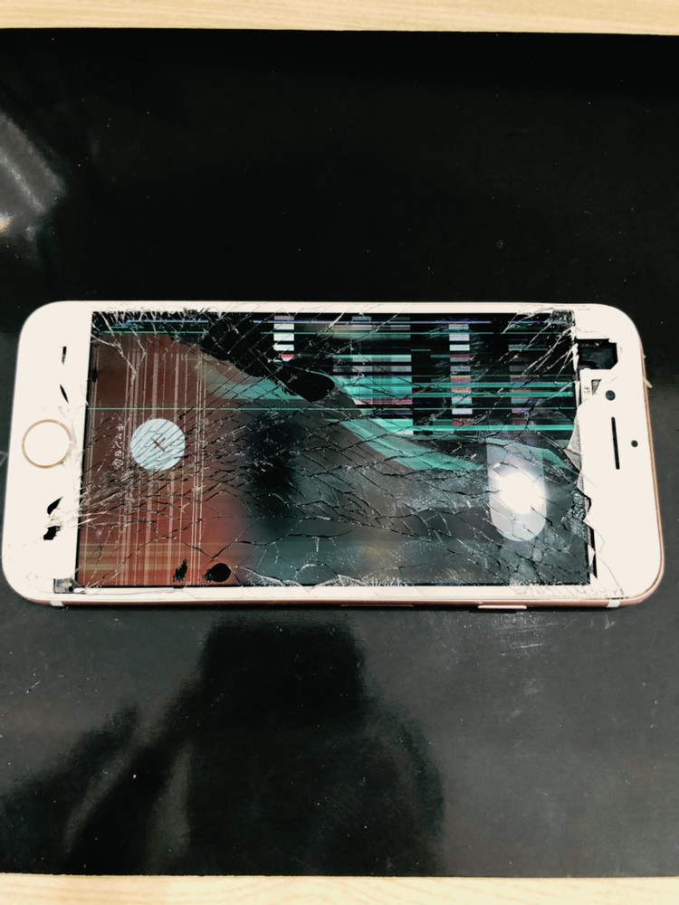 iphone7%e7%94%bb%e9%9d%a2%e5%89%b2%e3%82%8c-3