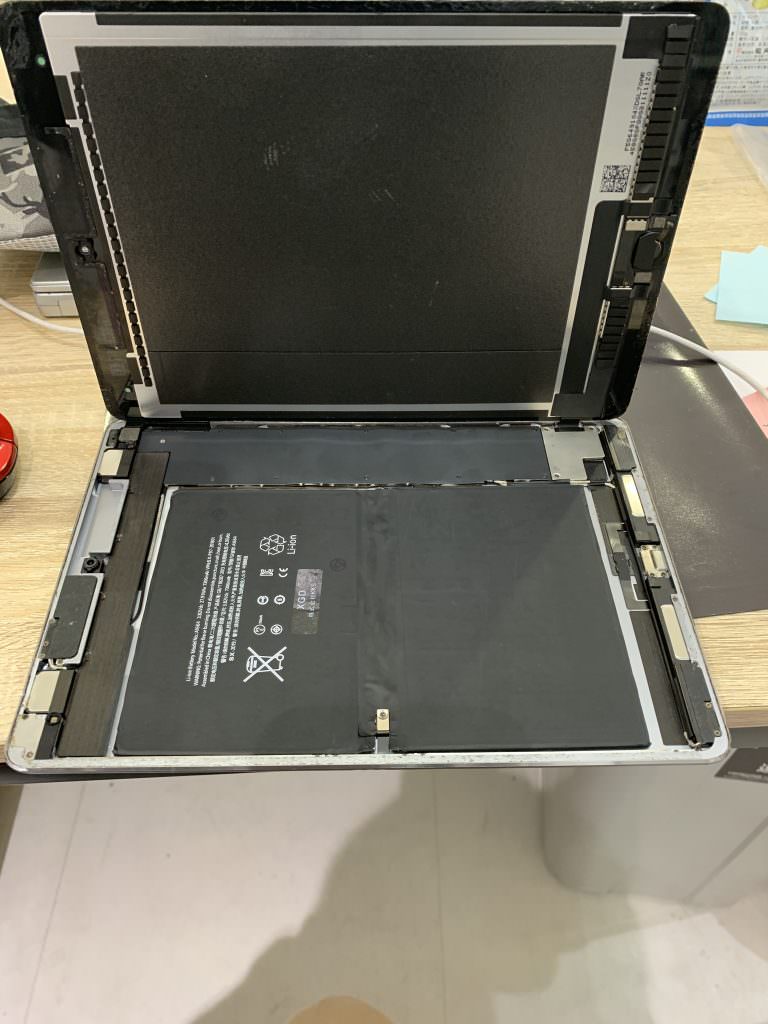 ipadpro9-7%e3%83%90%e3%83%83%e3%83%86%e3%83%aa%e3%83%bc%e4%ba%a4%e6%8f%9b