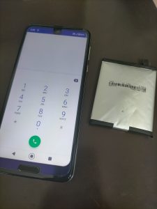 HuaweiP20Lite バッテリー膨張 修理後