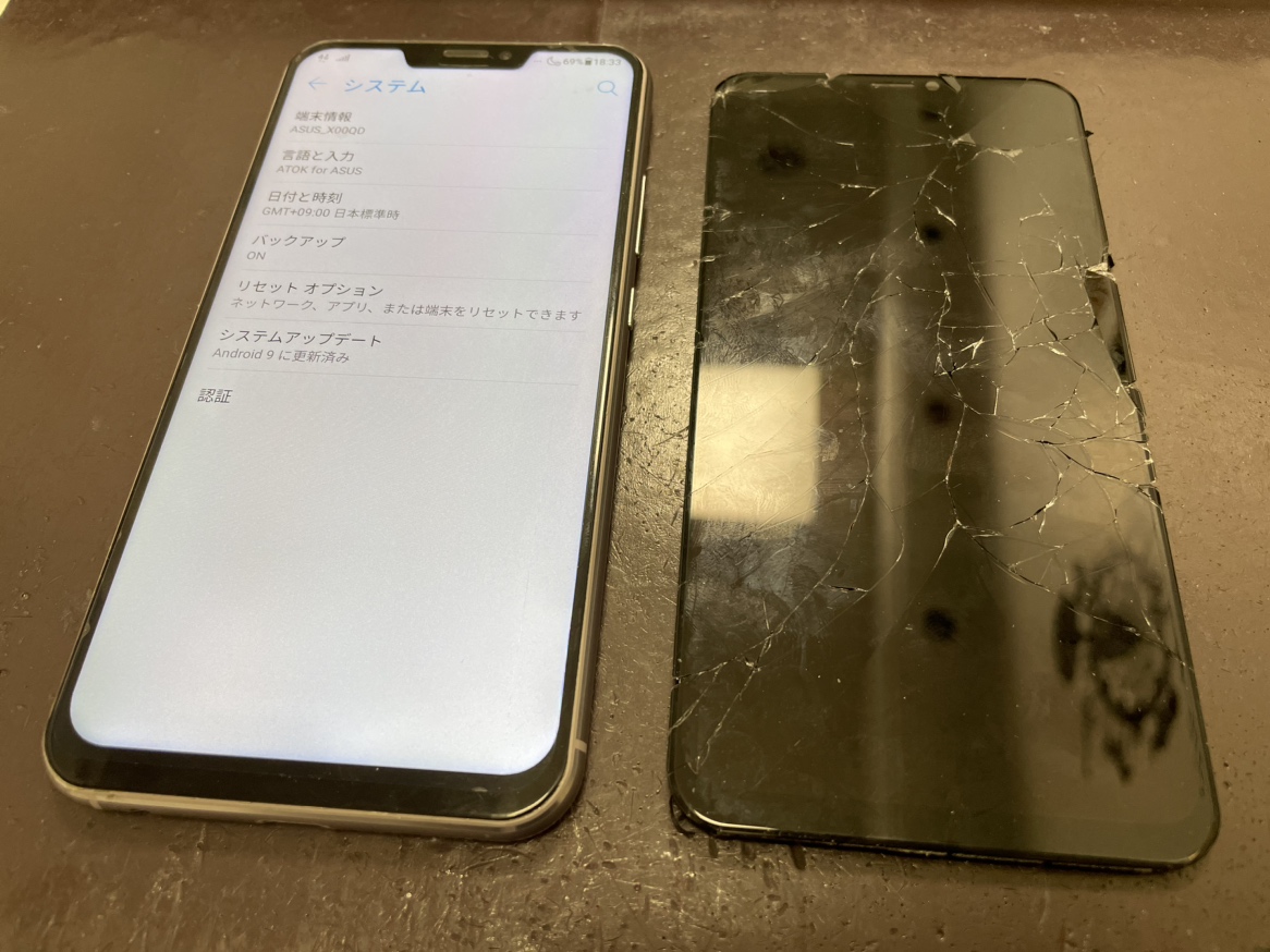 画面割れが起きたASUS Zenfone5