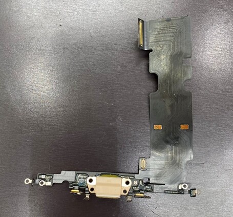 iPhone8Plusドックコネクタパーツ