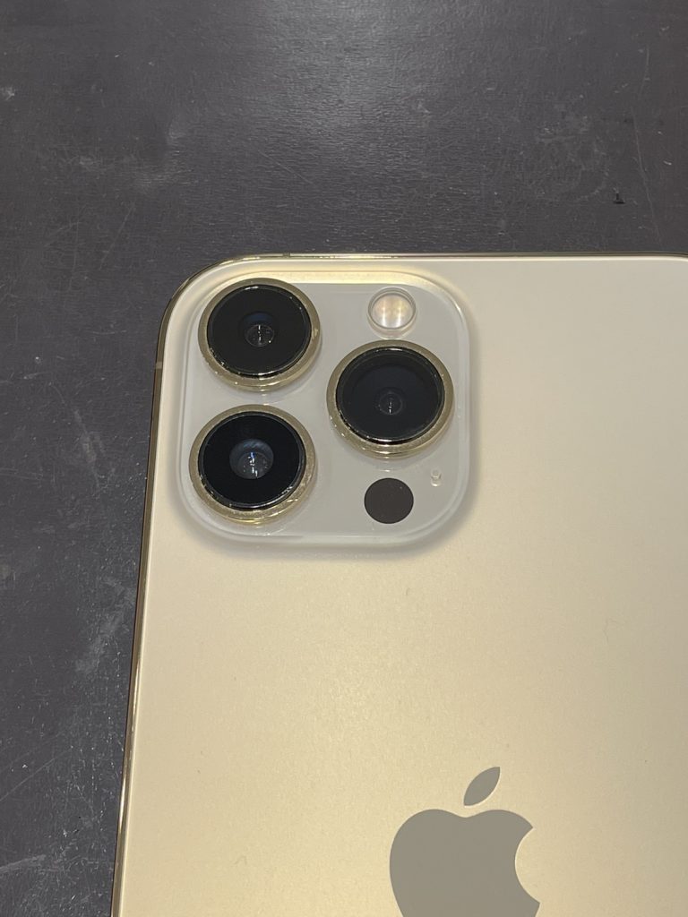 iPhone13ProMax 広角カメラ修理