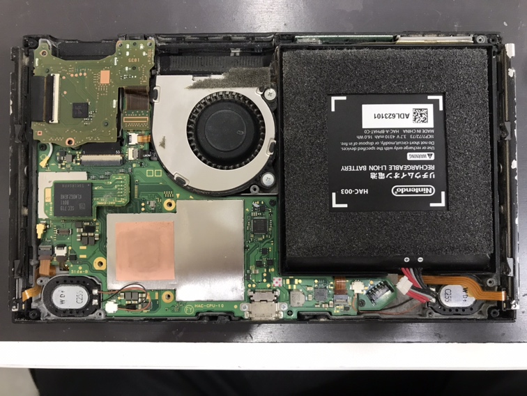 任天堂Switch内部清掃後