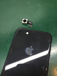 iPhone8バックカメラ修理2