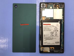 Xperia Z5 バッテリー交換修理