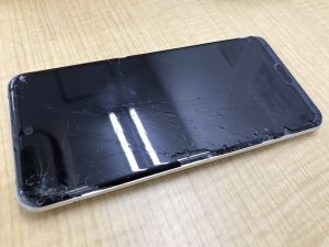 AQUOS R3 画面交換修理