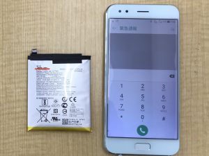 Zenfone4 バッテリー交換修理