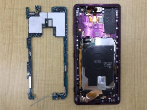 Xperia XZ3 バッテリー交換修理