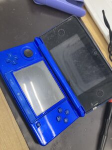 3DS前面