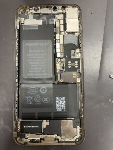 iPhoneXsMAX　内部