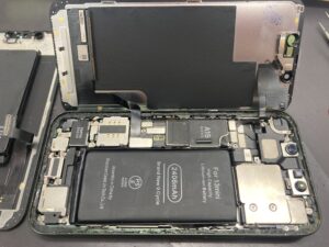 iPhone 13 mini 画面、バッテリー交換後